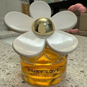 Marc Jacobs Daisy Love Eau de Toilette 3.4 oz